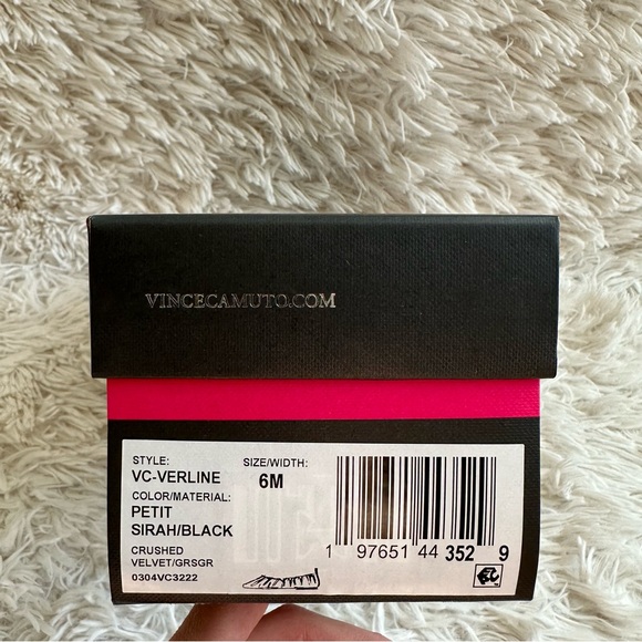 Vince Camuto Verline Mary Jane Square Ballet Flat Red Crushed Velvet Size 6 - Picture 6 of 6